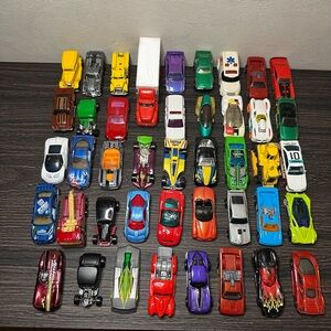 Hot Wheels Match Box Die Cast Cart Lot (43) Vintage Bundle